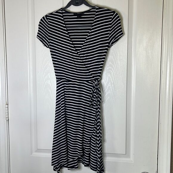 Streetwear Society Dresses & Skirts - Streetwear society black and white striped faux wrap dress size small